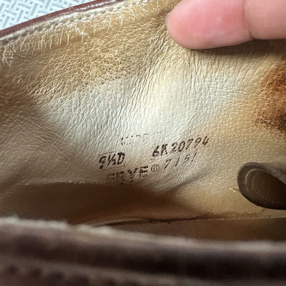 FRYE Vintage Whiskey Leather Chukka Boots Vibram Men's 9.5 D Made in USA 7151